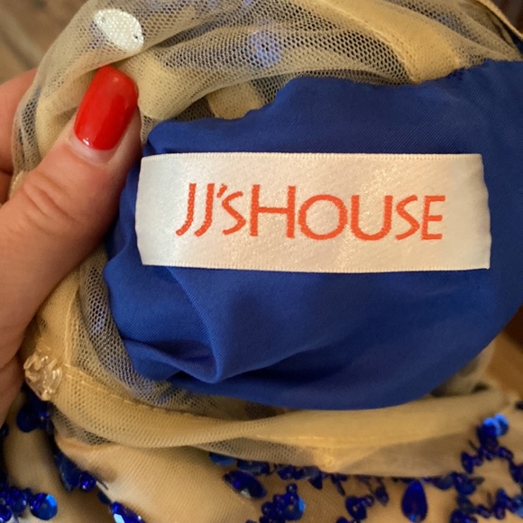 Absolutely beautiful pageant prom dress size 2 - Picture 7 of 8